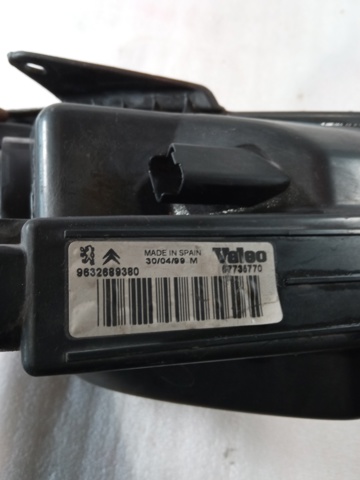 9632689380 PEUGEOT Faro izquierdo  disponible Vigo