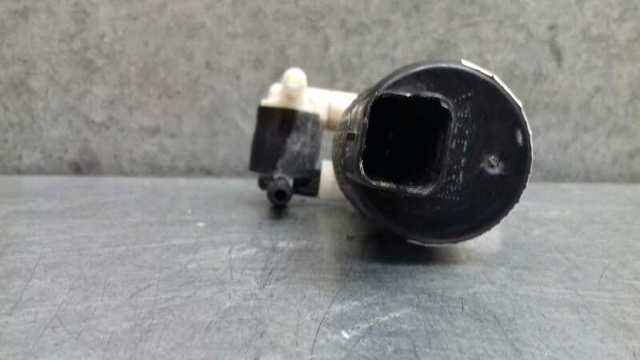 9632984980 Bomba-motor de limpiaparabrisas delantero/trasero  disponible Utrera