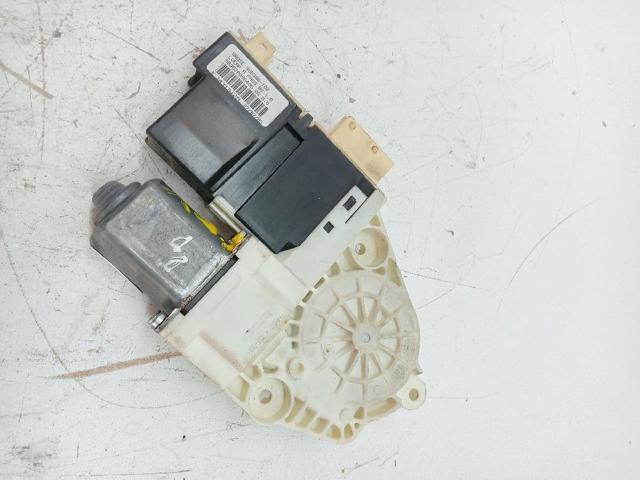 9634457480 PEUGEOT Motor del elevalunas de la puerta delantera derecha  disponible Vigo