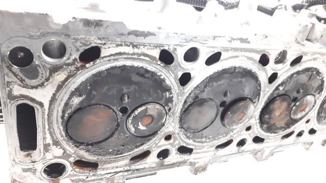 PEUGEOT 9634963010 Culata  en stock Salamanca