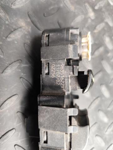 96351622XT PEUGEOT Interruptor de elevalunas delantera izquierda  en stock Gandía