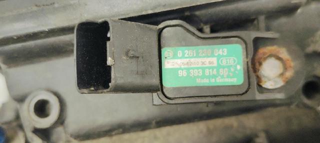 PEUGEOT 9635885080 Colector de admisión  en stock Terrassa