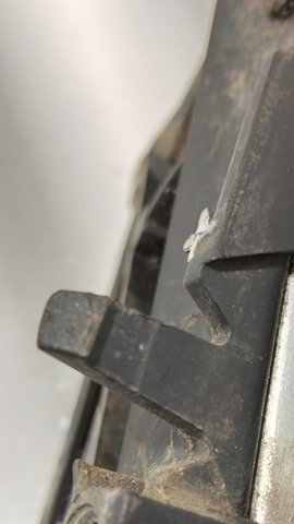 Rejilla de radiador 9636012877 PEUGEOT