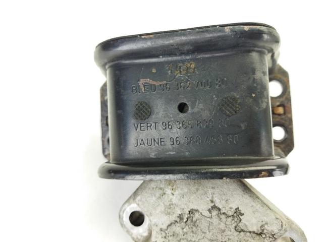 9636270080 PEUGEOT Soporte superior derecho del motor comprar Madrid