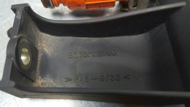 PEUGEOT 9636520780 Rampa de combustible  disponible Valladolid