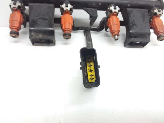 PEUGEOT 9636520780 Rampa de combustible comprar Pamplona