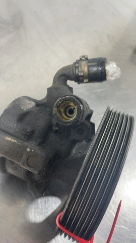 PEUGEOT 9637000980 Bomba de dirección asistida  comprar en Ponferrada