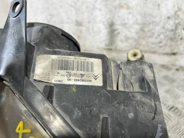PEUGEOT 9637082480 Faro derecho  en stock Salamanca