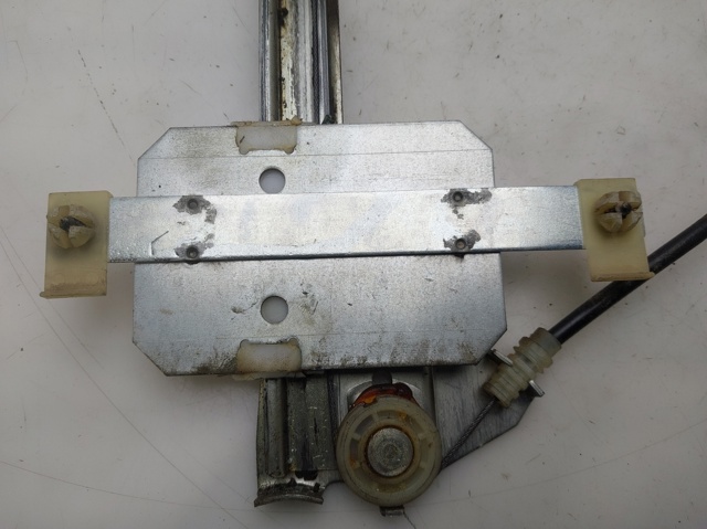 9637139480 PEUGEOT Mecanismo de elevalunas de la puerta delantera izquierda  comprar en Oviedo