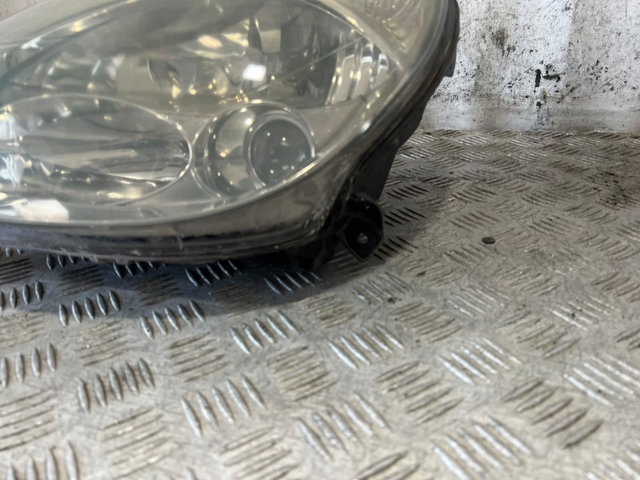 Faros delantero izquierdo 9638157980 PEUGEOT