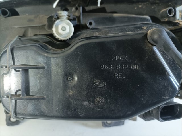 96383200 Faro derecho  disponible Málaga