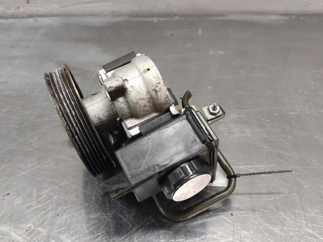 PEUGEOT 9638339880 Bomba de dirección  en stock Salamanca