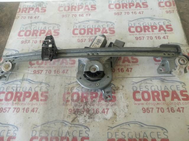963912 PEUGEOT Mecanismo de elevalunas de la puerta delantera izquierda  disponible Alicante