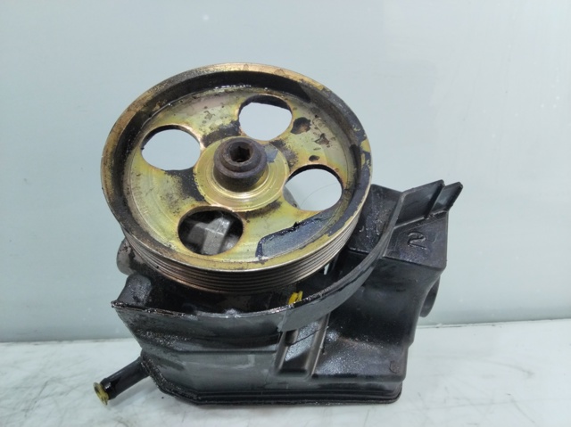 Bomba de dirección hidráulica 9639726780 PEUGEOT