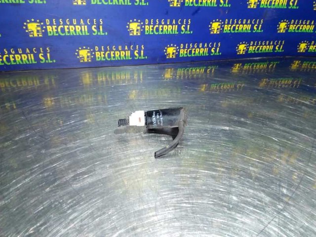 Bomba de limpiaparabrisas delantera 96397517 GM