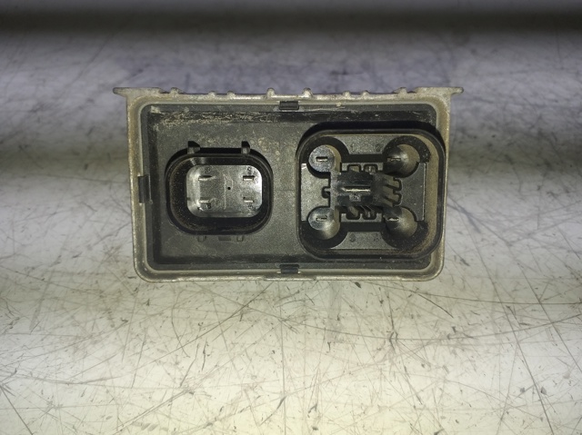 Relé de bujía de precalentamiento 9640469680 FIAT