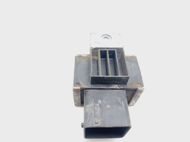 Relé de bujía de precalentamiento Citroen Berlingo M