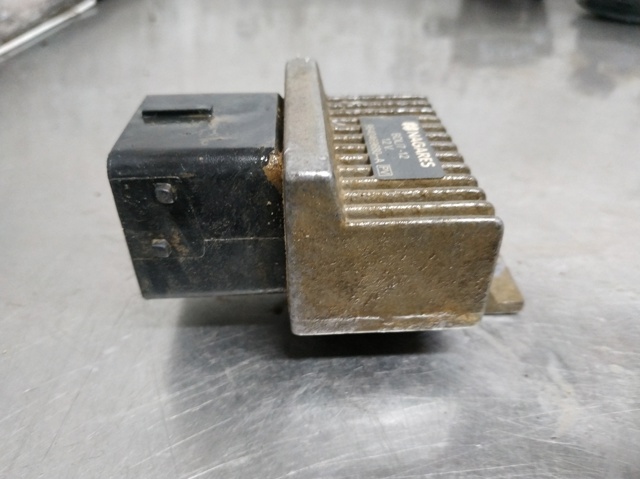 9640469680 Relé de los calentadores  en stock Castellón
