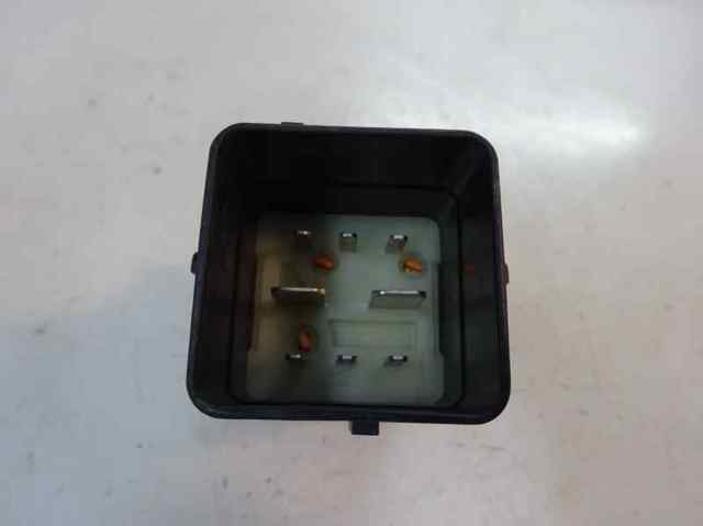 Relé de bujías incandescentes 9640469680 RENAULT