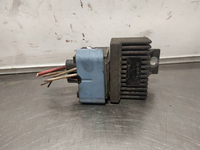 Relé de precalentamiento 9640469680 RENAULT