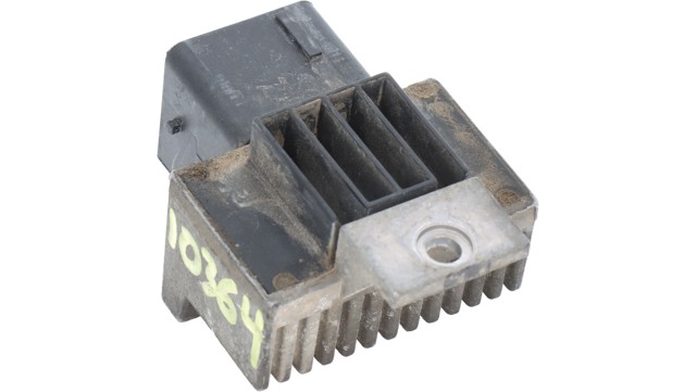 Relé de bujía de precalentamiento Nissan Qashqai 1 J10