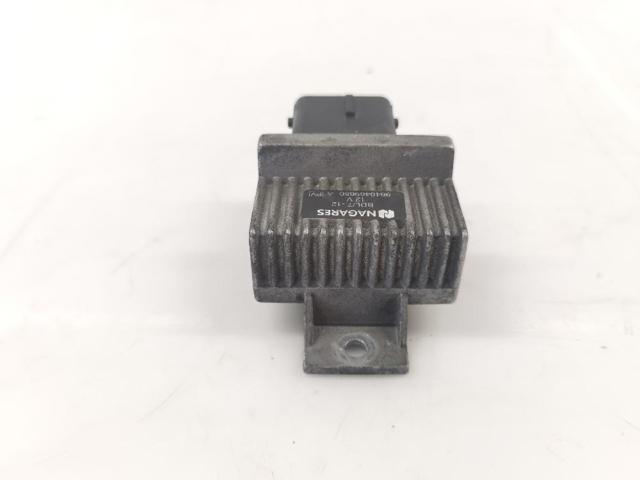 Relé de bujía de precalentamiento Nissan Qashqai 1 J10