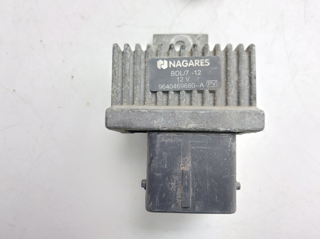 Relé de precalentamiento para Nissan Qashqai I (J10)