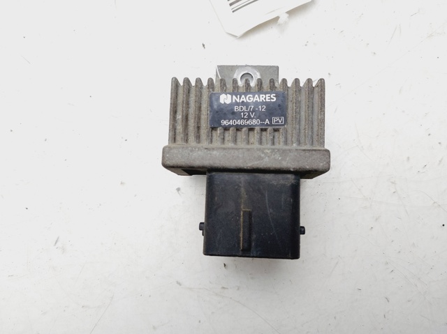 RENAULT 9640469680A Relé de los calentadores  en stock Valencia