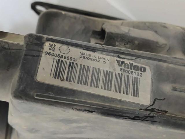 9640559580 PEUGEOT Faro izquierdo  en stock Gandía