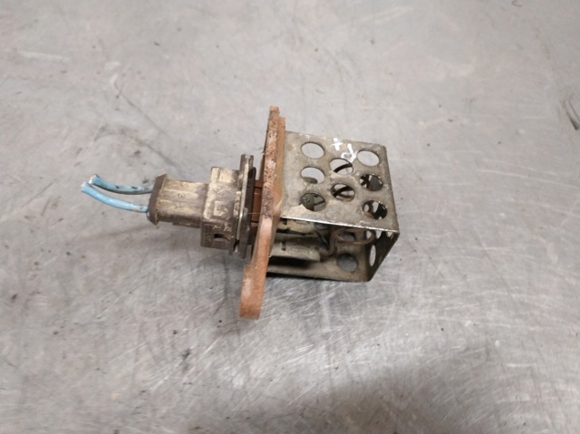 Regulador de velocidad del ventilador de refrigeración (unidad de control) 9641212680 PEUGEOT