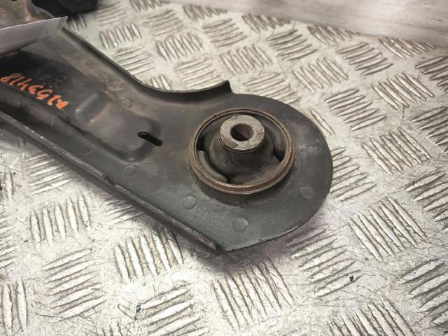 96415063 Brazo inferior izquierdo de la suspensión delantera  en stock Sabadell