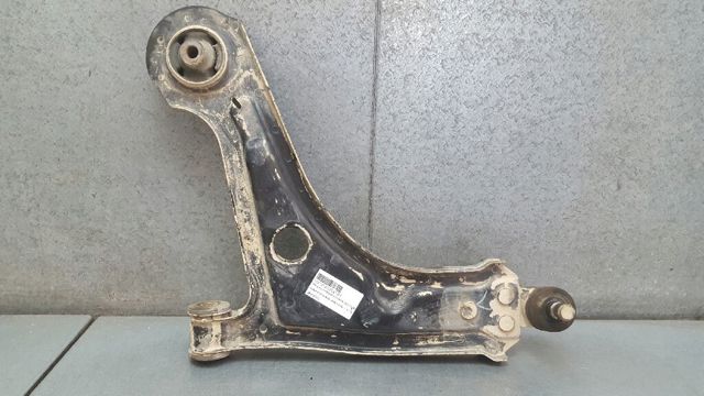 96415063 Brazo inferior izquierdo de la suspensión delantera  comprar en Reus
