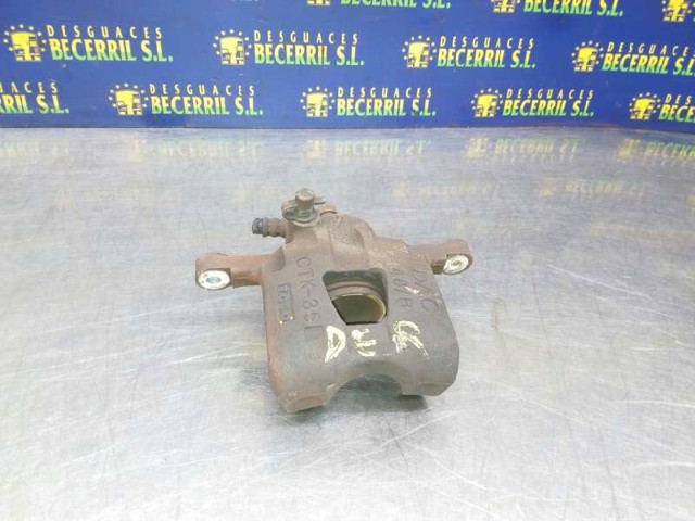 Pinza de freno delantera derecha 96426042 General Motors