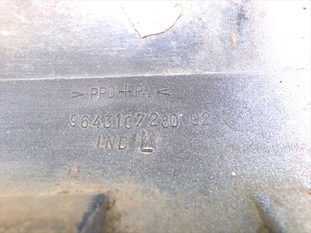 PEUGEOT 9643107280 Aleta delantera izquierda  en stock Terrassa