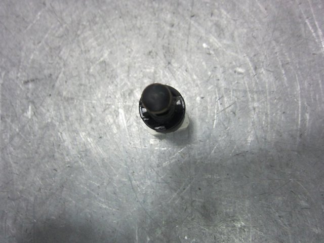9643478880 PEUGEOT Interruptor de luz de freno  en stock Gandía