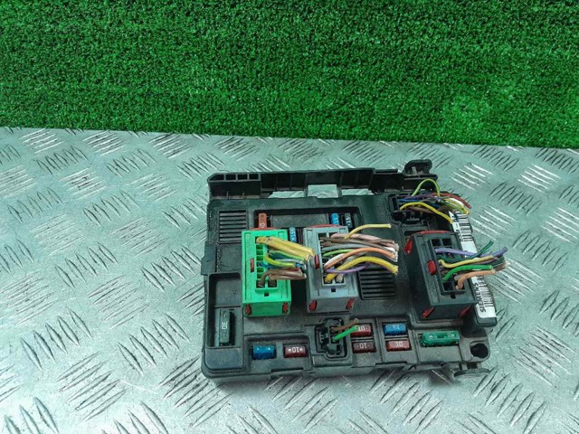 9643498780 PEUGEOT Caja de fusibles comprar Bilbao