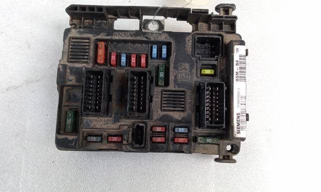 PEUGEOT 9643498780 Caja de fusibles  comprar en Ponferrada