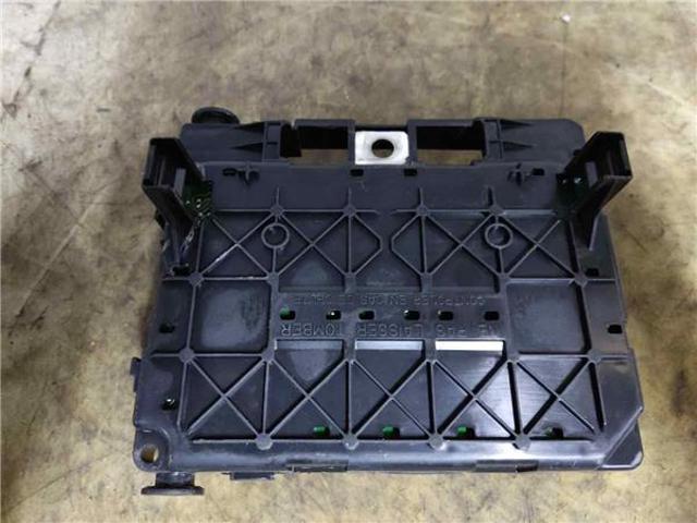 9643498780 PEUGEOT Caja de fusibles  disponible Vigo