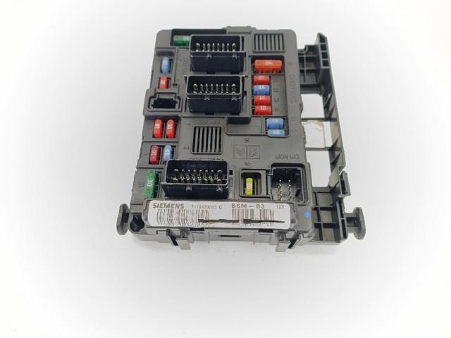 9643498880 Caja de fusibles  en stock Sabadell