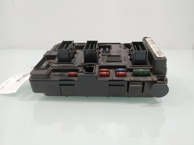 Caja de fusibles Citroen Berlingo M