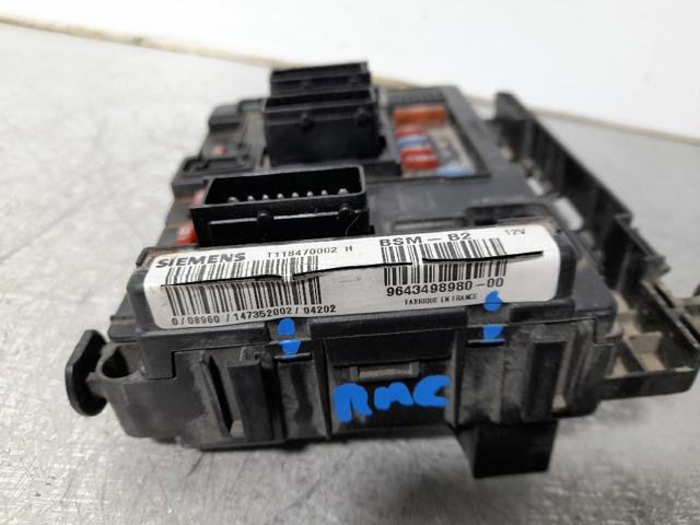 PEUGEOT 9643498980 Caja de fusibles  en stock Terrassa