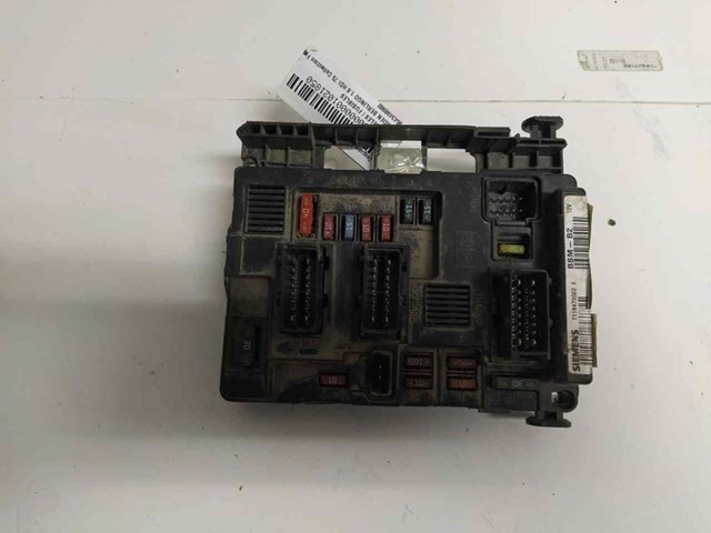 PEUGEOT 9643498980 Caja de fusibles  disponible Valladolid