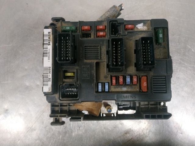 Caja de fusibles Citroen Berlingo M