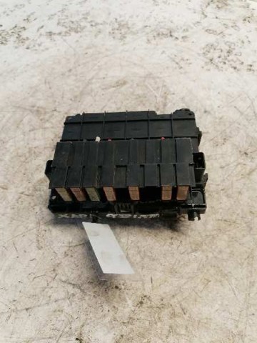 PEUGEOT 9644038680 Caja de fusibles  disponible Lugo