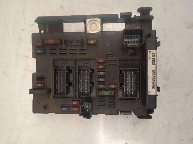 PEUGEOT 9644038680 Caja de fusibles  en stock Salamanca