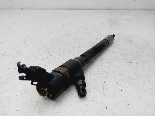 96440397 Inyector de combustible  disponible Málaga