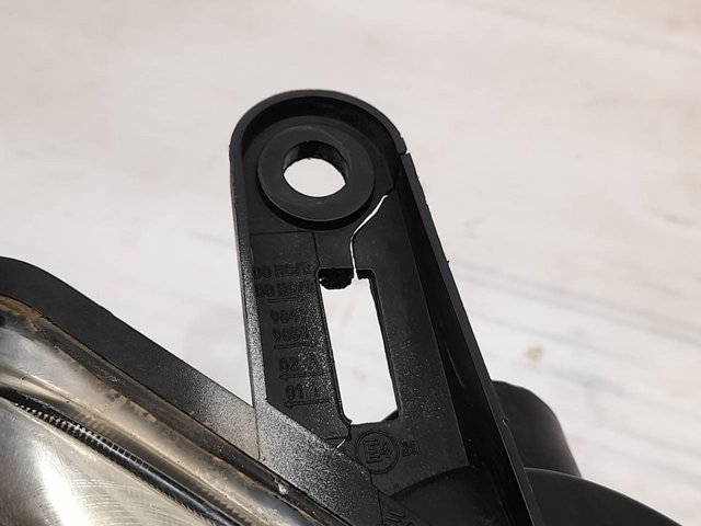 Faro derecho Peugeot Partner 1 5F