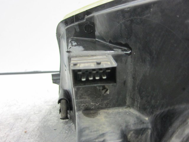 Faro derecho Peugeot Partner 1 5F
