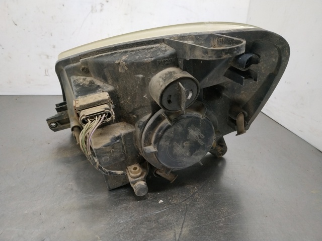 Faro derecho Peugeot Partner 1 5F