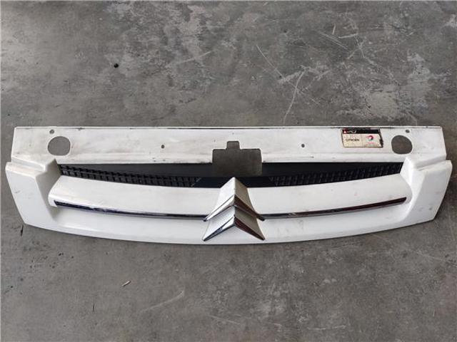 Parrilla de radiador 9644757977 PEUGEOT